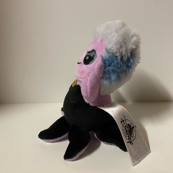 Disney Parks Wishables Ursula The Little Mermaid Villian Rare Mini Plush Mystery - Picture 6 of 12